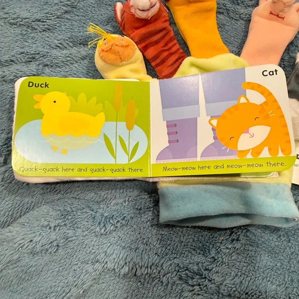 Scholastic Animal Puppet Mittens - Multicolor